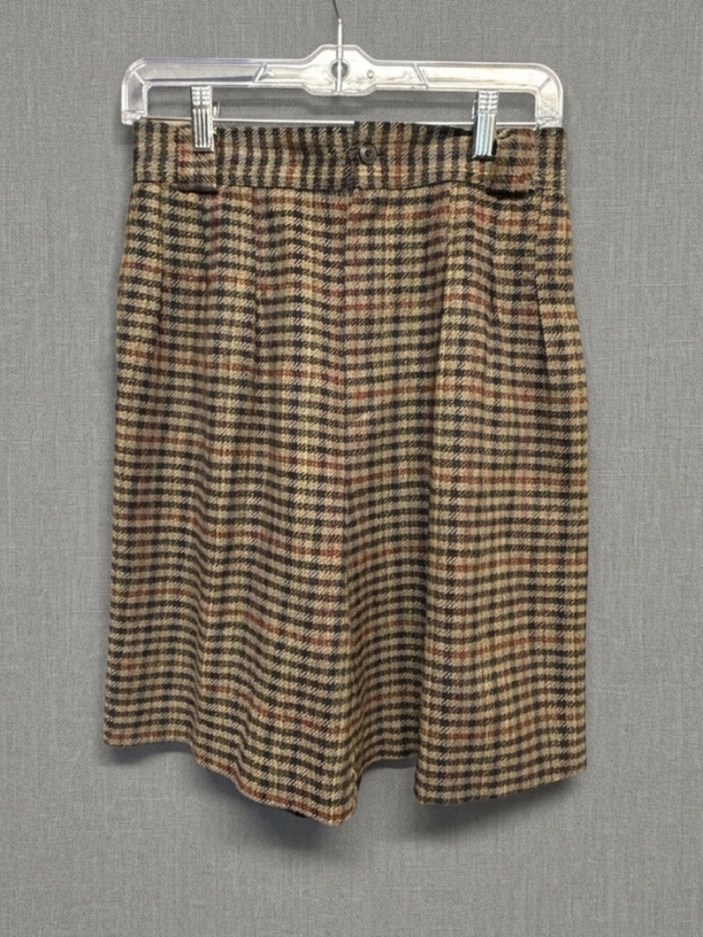 Vintage Briggs New York Plaid Wool Blend Shorts High Waist size 10 Academy Goth